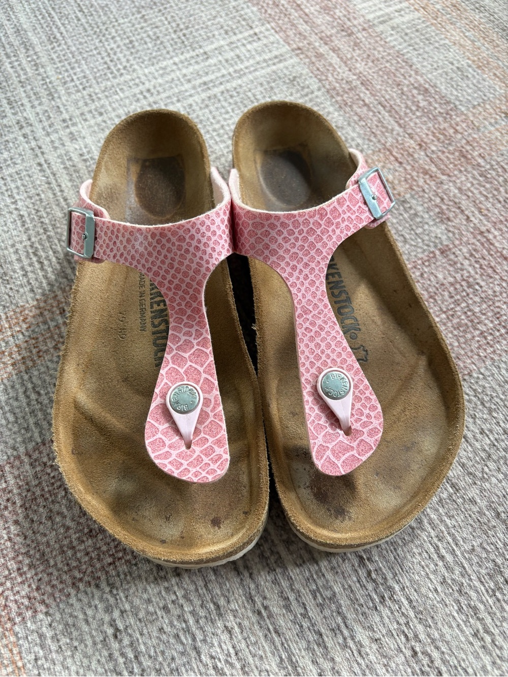 Birkenstock Gizeh Pink Thong Sandals size 39